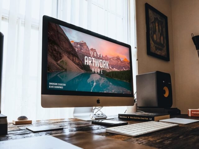 iMac Desktop Mockup