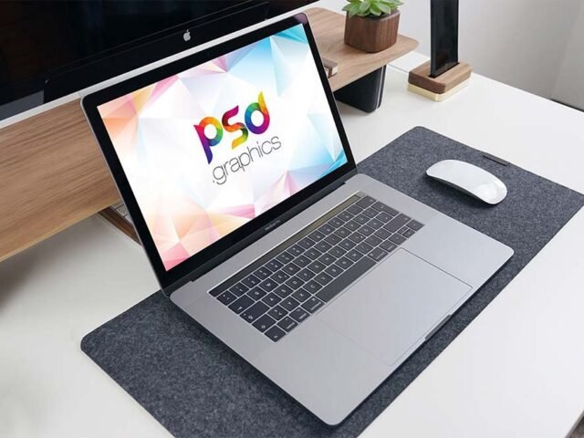 Realistic Macbook Pro Mockup PSD