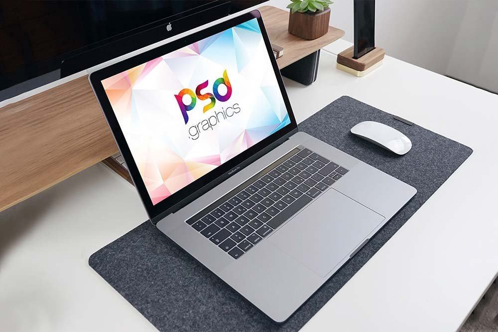 Realistic Macbook Pro Mockup PSD