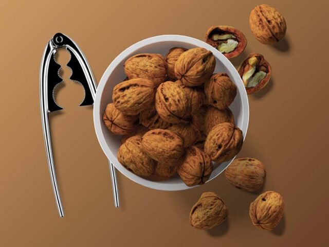 Walnuts Mockup